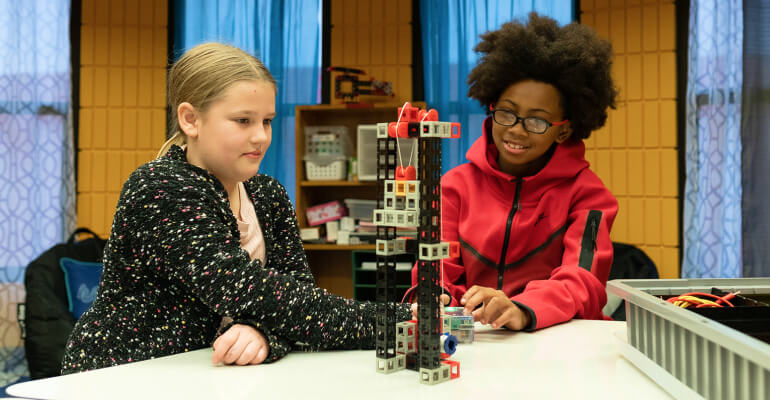 Understanding NGSS Standards for Elementary and Middle School